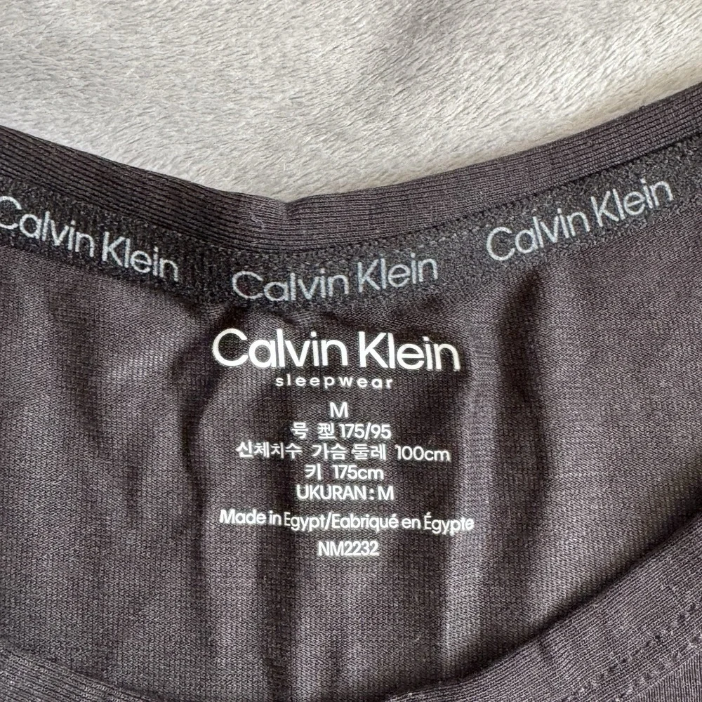 Calvin Klein Men's M Ultra Soft Modern Sleep Shirt Black Crew Neck Modal Blend